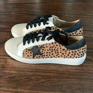 Brand new never worn Faux Suede Cheetah Sneakers